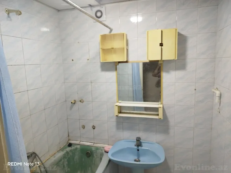 Kirayə verilir 3 otaqlı Mənzil Köhnə tikili 64 m² Bakıxanov - şəkil 14