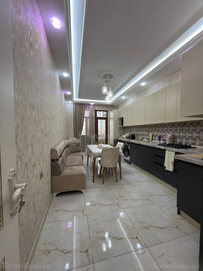 3 otaqlı Mənzil 111 m² Azadlıq prospekti m. Kirayə verilir