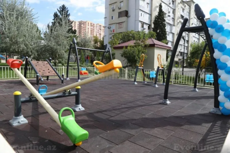 Satılır 4 otaqlı Mənzil Köhnə tikili 100 m² Əhmədli m. - şəkil 12