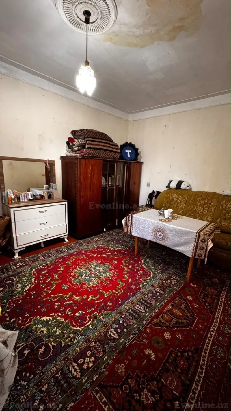 Kirayə verilir 1 otaqlı Mənzil Köhnə tikili 35 m² Memar Əcəmi m.