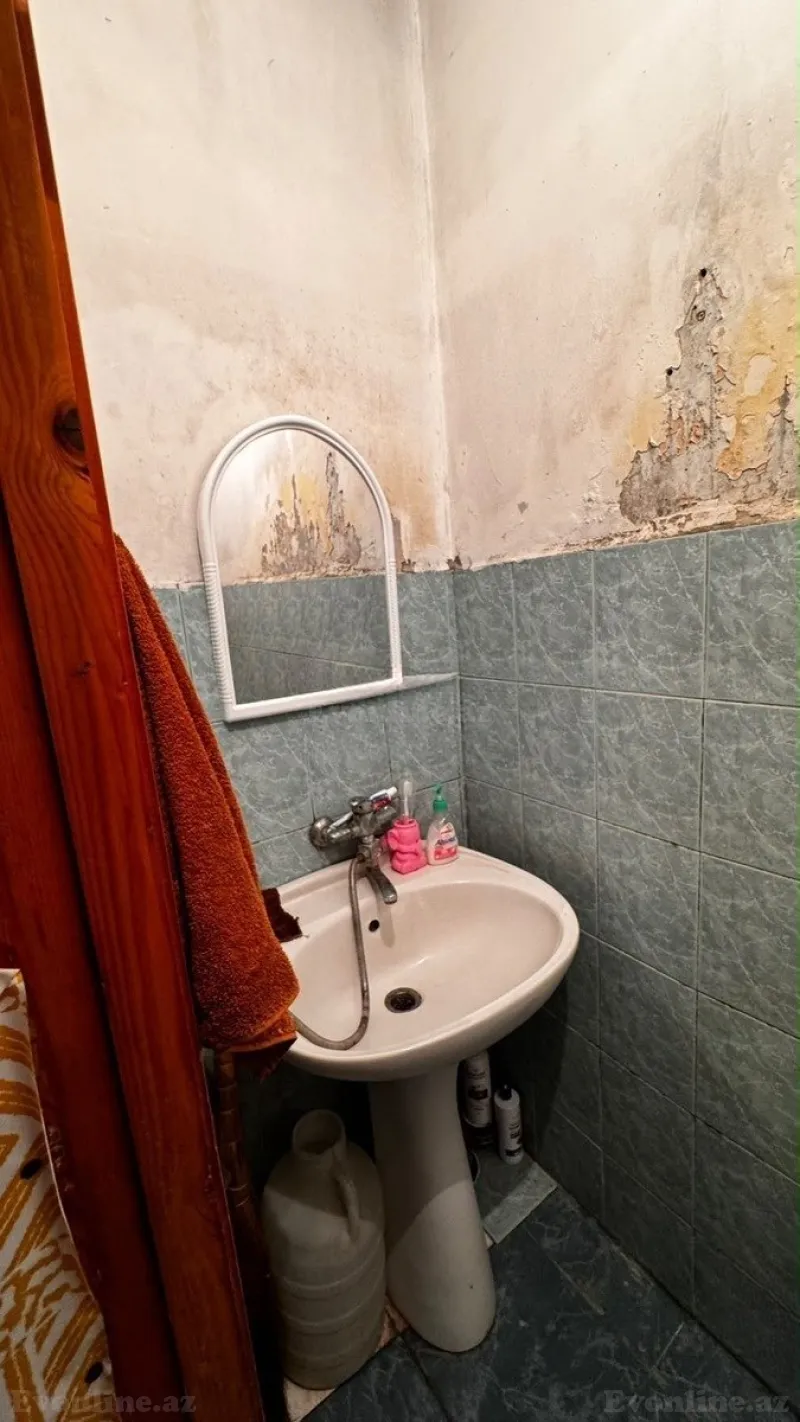 Kirayə verilir 1 otaqlı Mənzil Köhnə tikili 35 m² Memar Əcəmi m. - şəkil 2