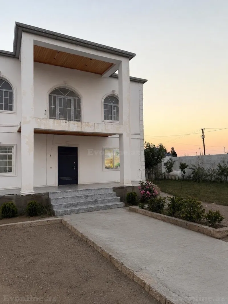 Satılır 5 otaqlı Həyət evi 220 m² Türkan