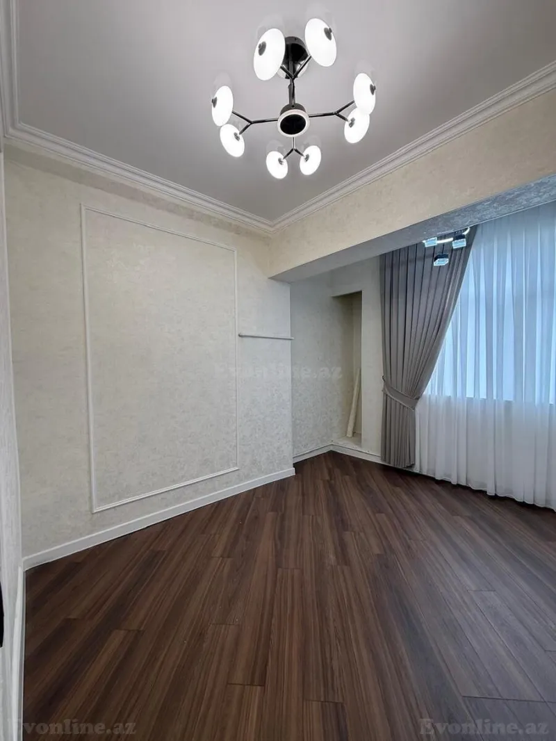 Satılır 2 otaqlı Mənzil Köhnə tikili 45 m² İnşaatçılar m. - şəkil 5