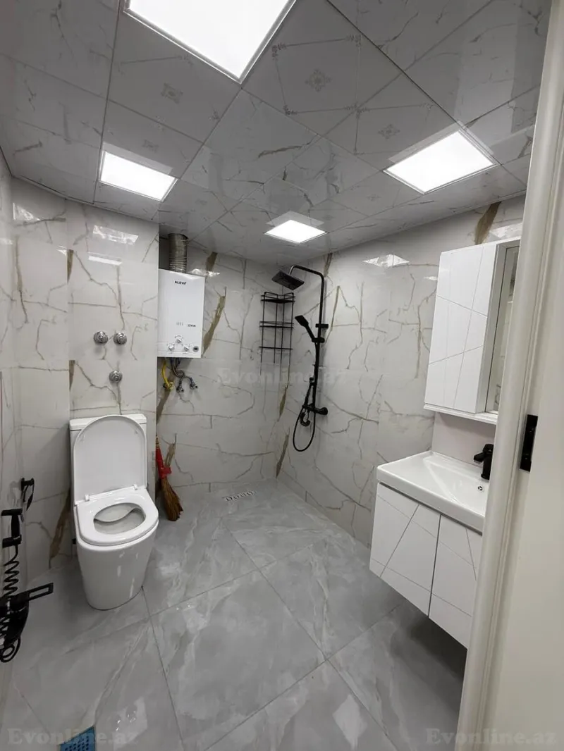 Satılır 2 otaqlı Mənzil Köhnə tikili 45 m² İnşaatçılar m. - şəkil 11