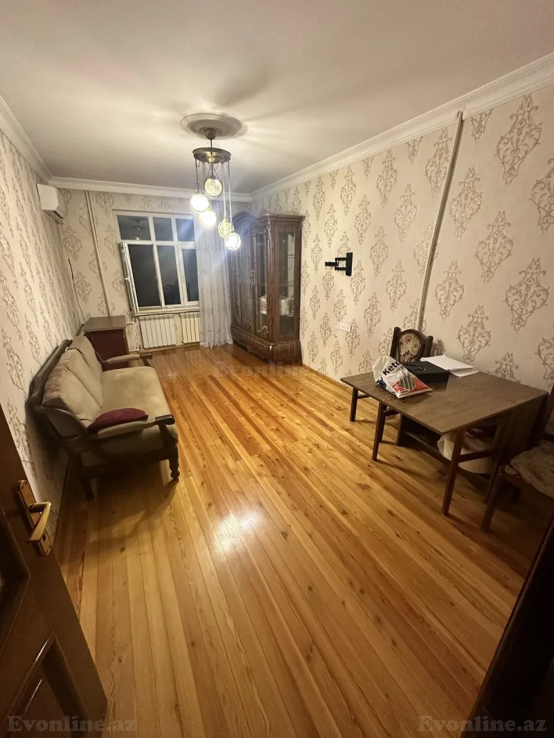 Satılır 2 otaqlı Mənzil Köhnə tikili 65 m² Əhmədli m. - şəkil 3