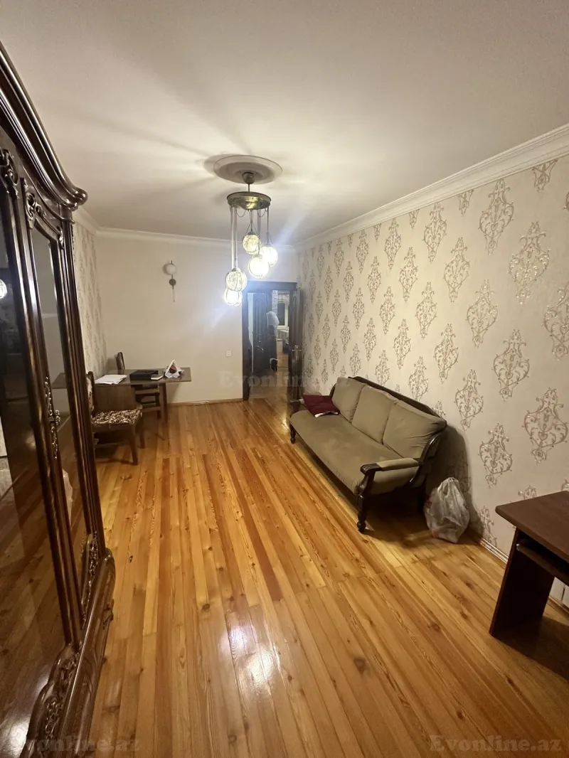 Satılır 2 otaqlı Mənzil Köhnə tikili 65 m² Əhmədli m. - şəkil 4