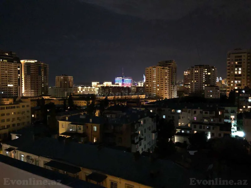 2 otaqlı Mənzil 80 m² Xətai r. Kirayə verilir