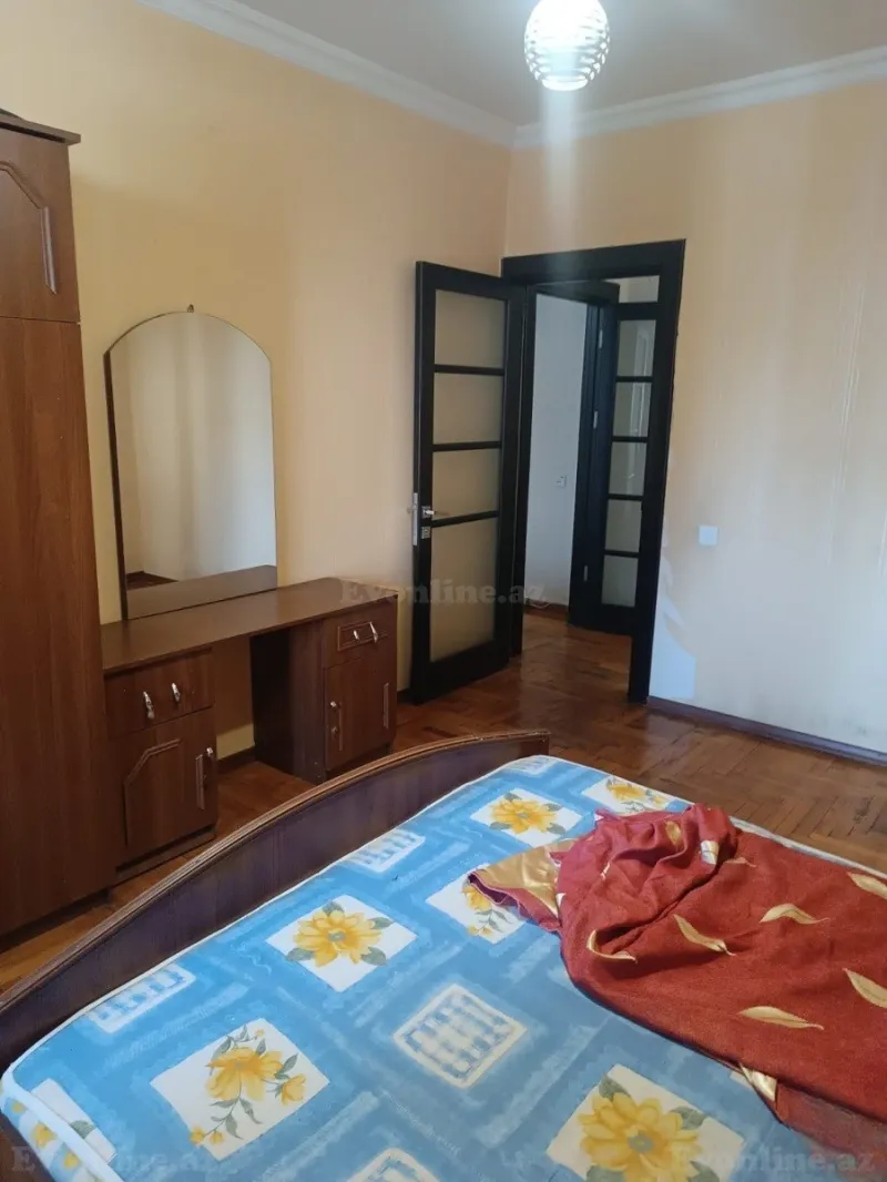 Kirayə verilir 2 otaqlı Mənzil Köhnə tikili 50 m² Memar Əcəmi m. - şəkil 6