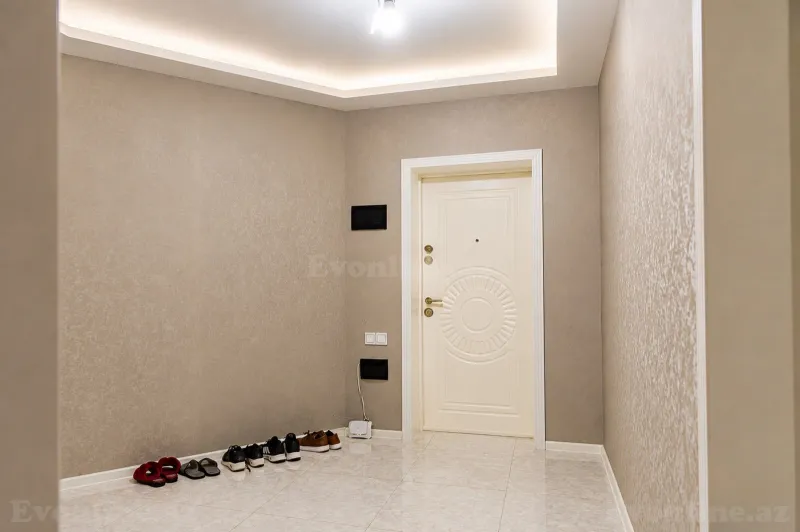 Kirayə verilir 4 otaqlı Mənzil Yeni tikili 100 m² 8 Noyabr m. - şəkil 3