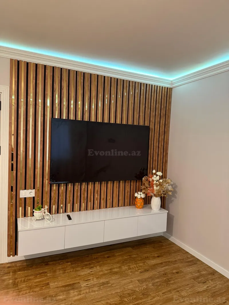 Satılır 5 otaqlı Mənzil Köhnə tikili 127 m² Əhmədli