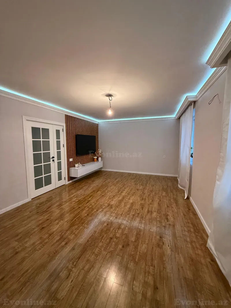 Satılır 5 otaqlı Mənzil Köhnə tikili 127 m² Əhmədli - şəkil 2