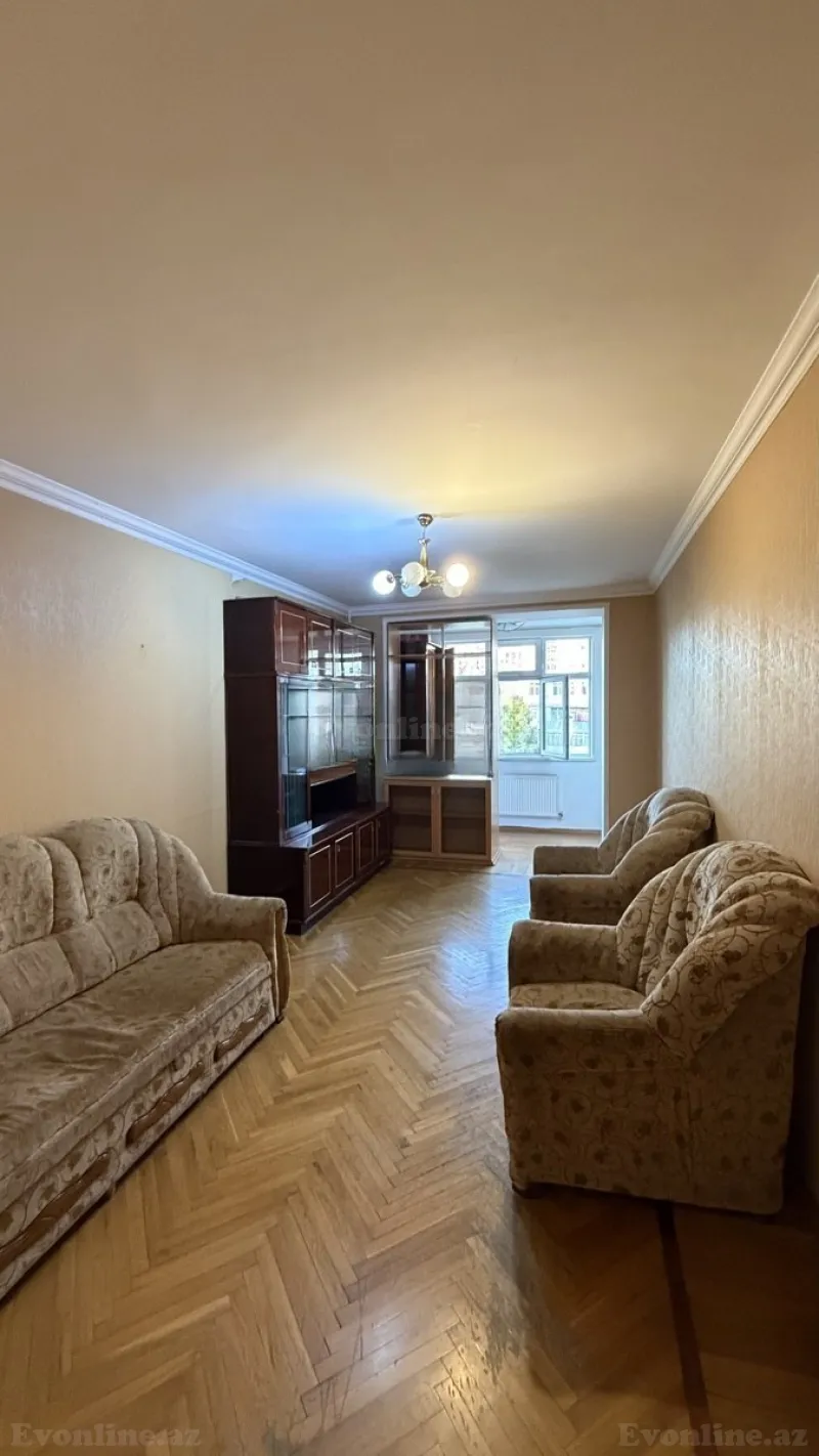 Satılır 2 otaqlı Mənzil Köhnə tikili 65 m² Bakıxanov - şəkil 4