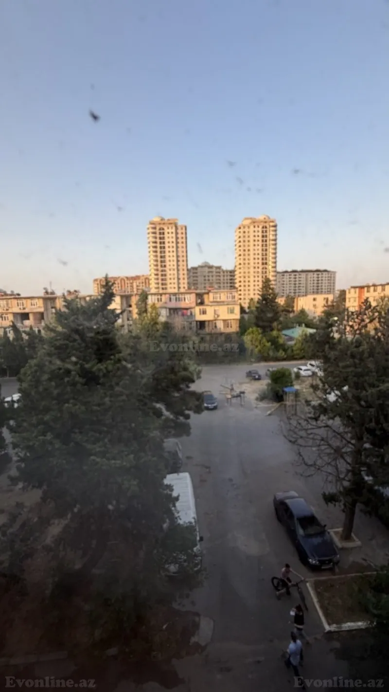 Satılır 2 otaqlı Mənzil Köhnə tikili 65 m² Bakıxanov - şəkil 5