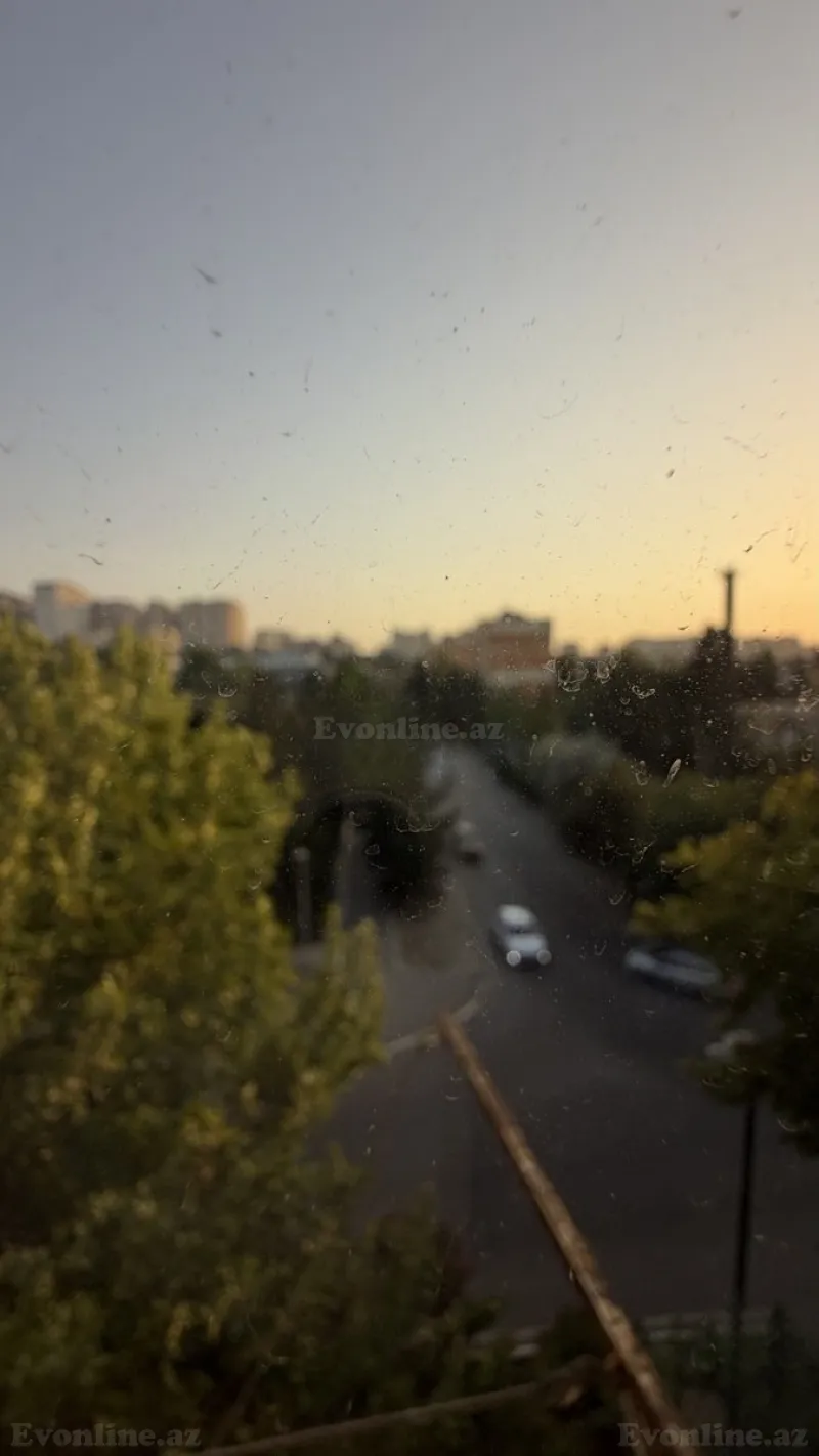 Satılır 2 otaqlı Mənzil Köhnə tikili 65 m² Bakıxanov - şəkil 8