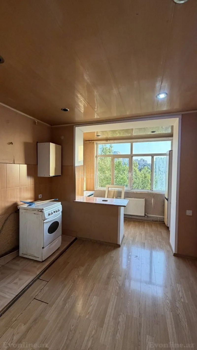 Satılır 2 otaqlı Mənzil Köhnə tikili 65 m² Bakıxanov - şəkil 10