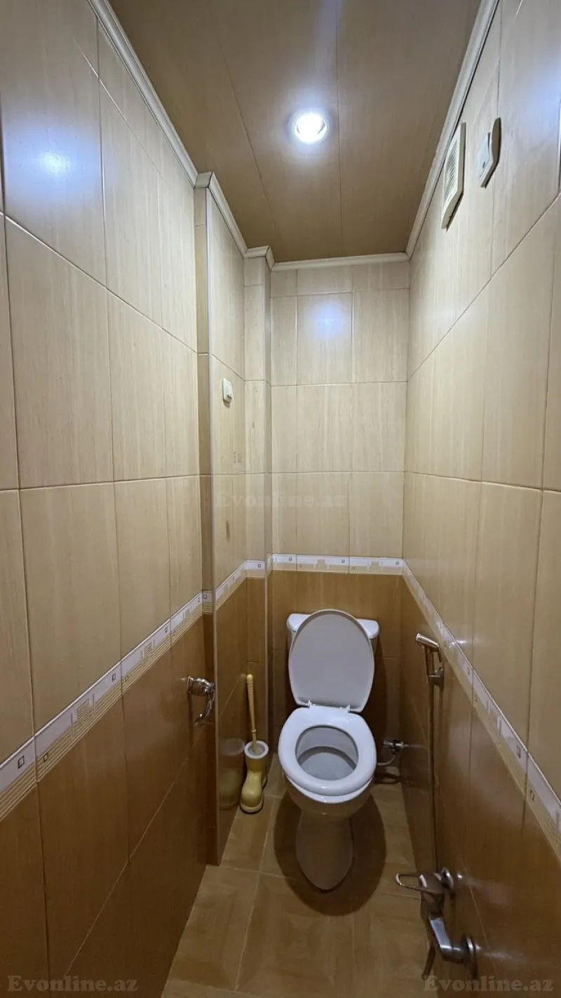 Satılır 2 otaqlı Mənzil Köhnə tikili 65 m² Bakıxanov - şəkil 12