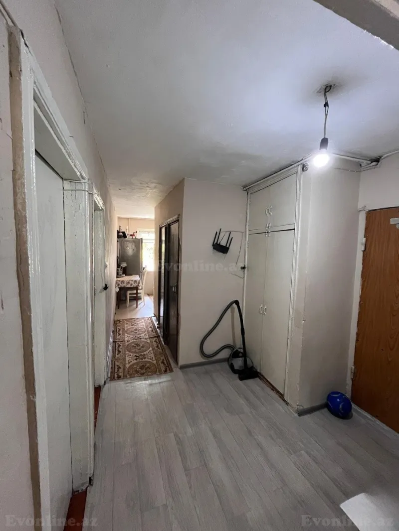 Satılır 3 otaqlı Mənzil Köhnə tikili 70 m² Neftçilər m. - şəkil 8