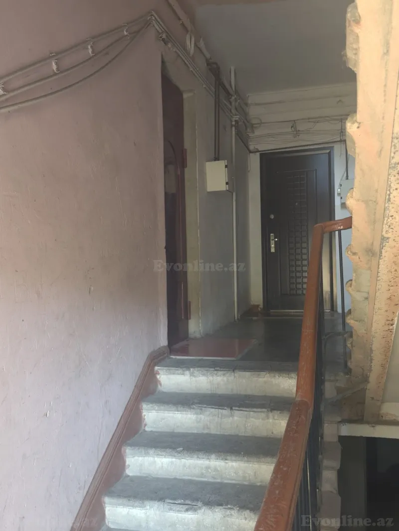 Satılır 2 otaqlı Mənzil Köhnə tikili 70 m² Badamdar - şəkil 9