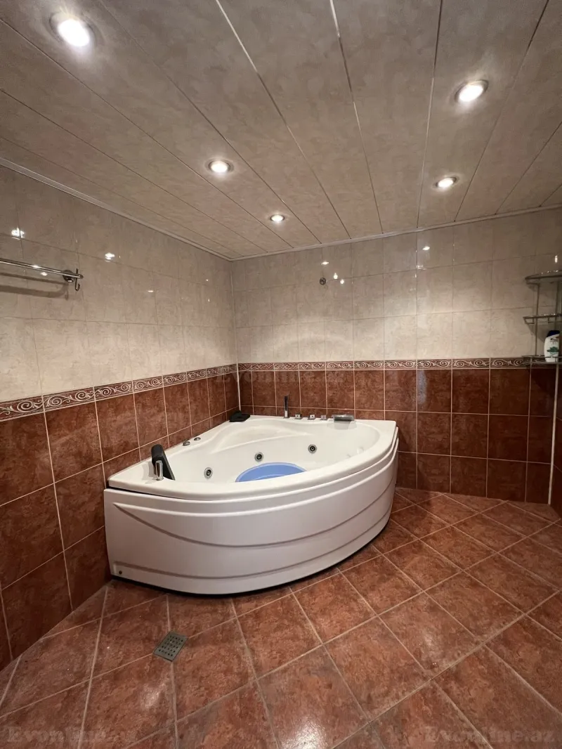 Satılır 6 otaqlı Həyət evi 300 m² Əhmədli m. - şəkil 26