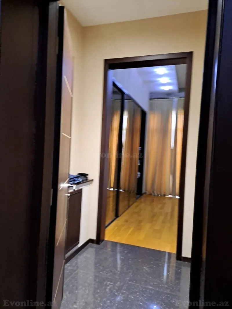 Kirayə verilir 3 otaqlı Mənzil Yeni tikili 180 m² Sahil m. - şəkil 29