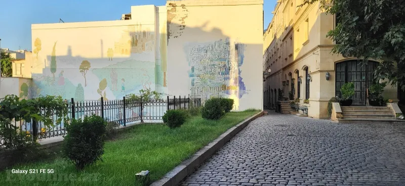 Satılır 3 otaqlı Mənzil Köhnə tikili 60 m² Səbail r. - şəkil 3