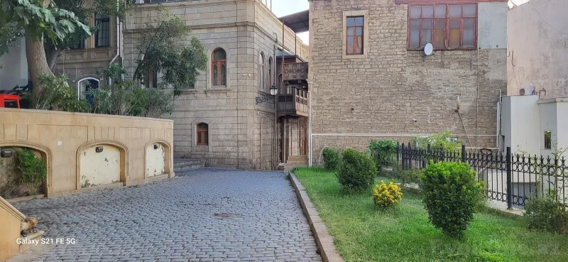Satılır 3 otaqlı Mənzil Köhnə tikili 60 m² Səbail r. - şəkil 6