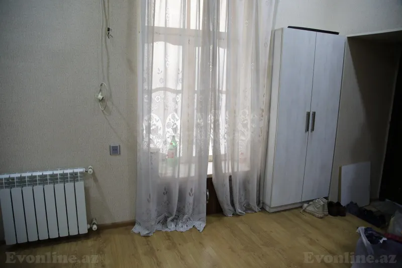 Satılır 3 otaqlı Mənzil Köhnə tikili 60 m² Səbail r. - şəkil 26