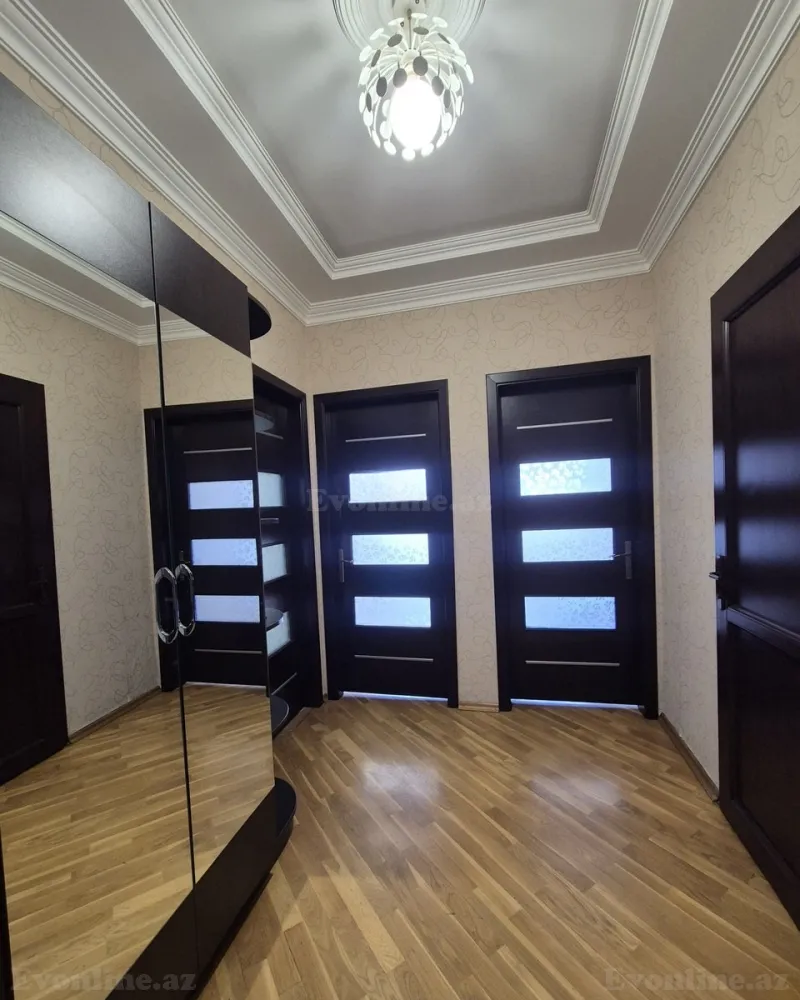 Satılır 2 otaqlı Mənzil Yeni tikili 65 m² 8 Noyabr m.