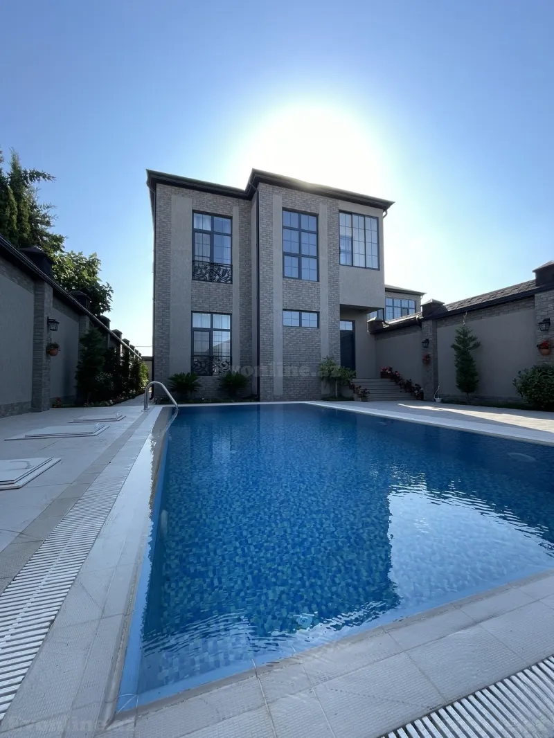 5 otaqlı Həyət evi 400 m² Buzovna Kirayə verilir