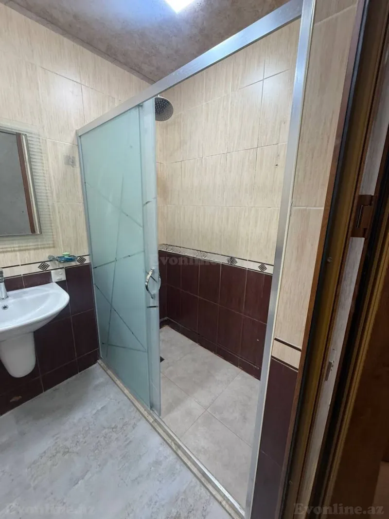 Kirayə verilir 3 otaqlı Mənzil Yeni tikili 104 m² İnşaatçılar m. - şəkil 13