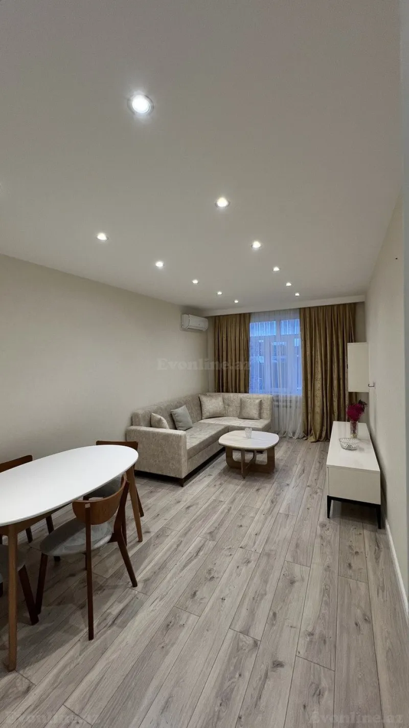 2 otaqlı Mənzil 55 m² Xalqlar Dostluğu m. Kirayə verilir