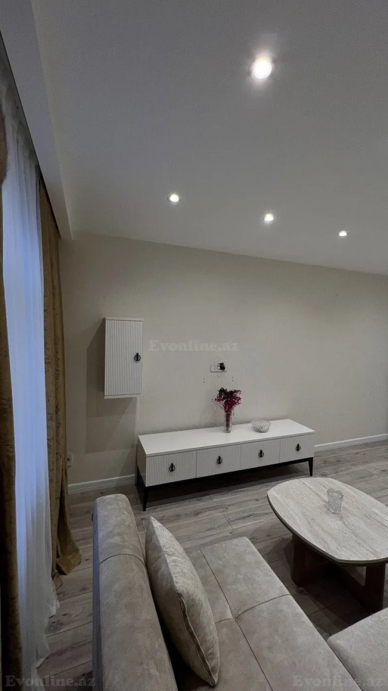 Kirayə verilir 2 otaqlı Mənzil Köhnə tikili 55 m² Xalqlar Dostluğu m. - şəkil 4