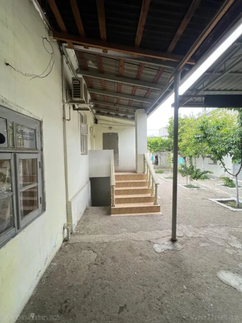 6 otaqlı Həyət evi 140 m² Biləcəri Satılır