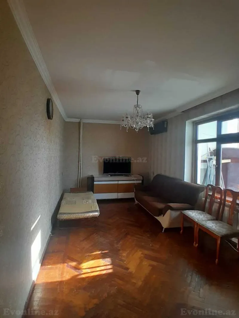 Kirayə verilir 2 otaqlı Mənzil Köhnə tikili 51 m² İnşaatçılar m. - şəkil 2