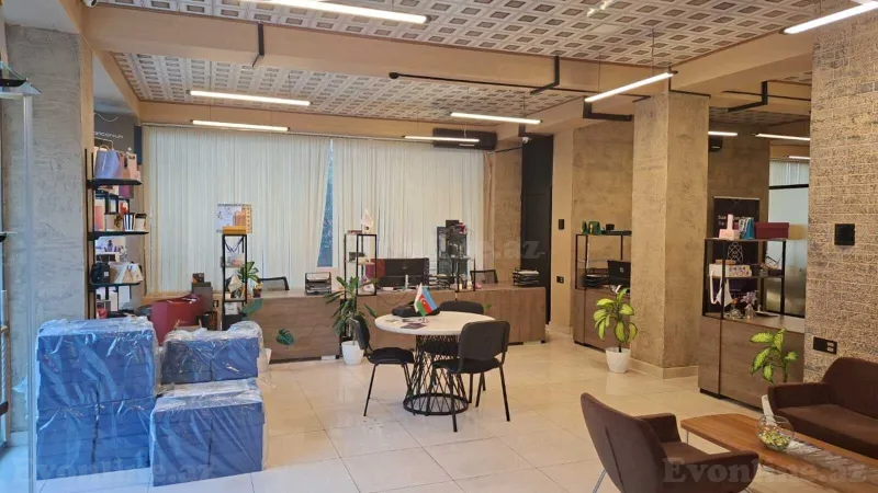9 otaqlı Ofis 210 m² Azadlıq prospekti m. Kirayə verilir