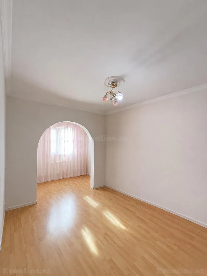 Satılır 3 otaqlı Mənzil Köhnə tikili 90 m² Yeni Yasamal - şəkil 5
