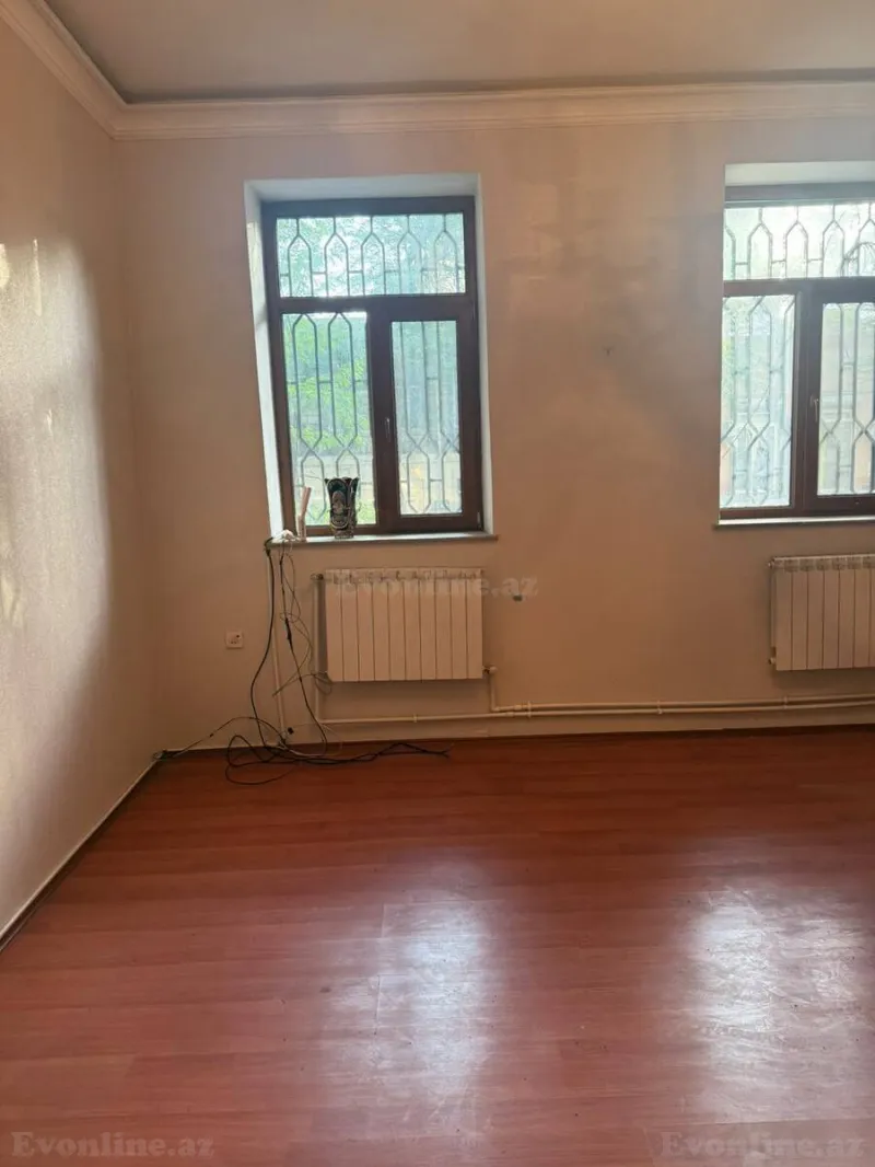 Satılır 4 otaqlı Mənzil Köhnə tikili 141 m² Nizami m. - şəkil 7