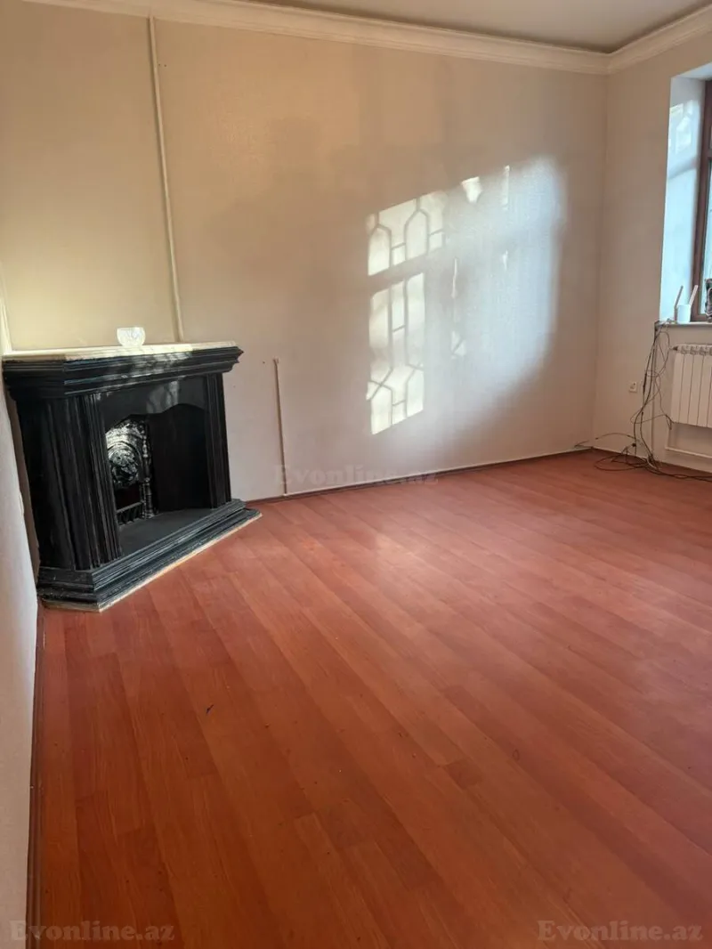 Satılır 4 otaqlı Mənzil Köhnə tikili 141 m² Nizami m. - şəkil 9