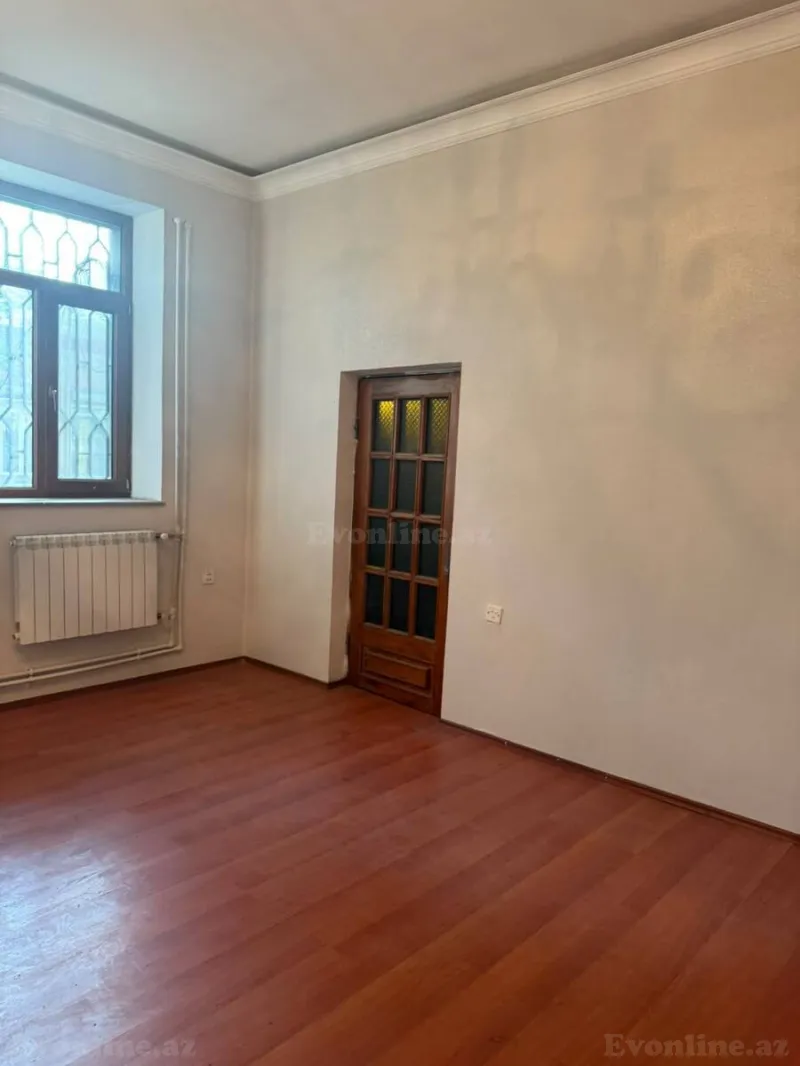 Satılır 4 otaqlı Mənzil Köhnə tikili 141 m² Nizami m. - şəkil 10