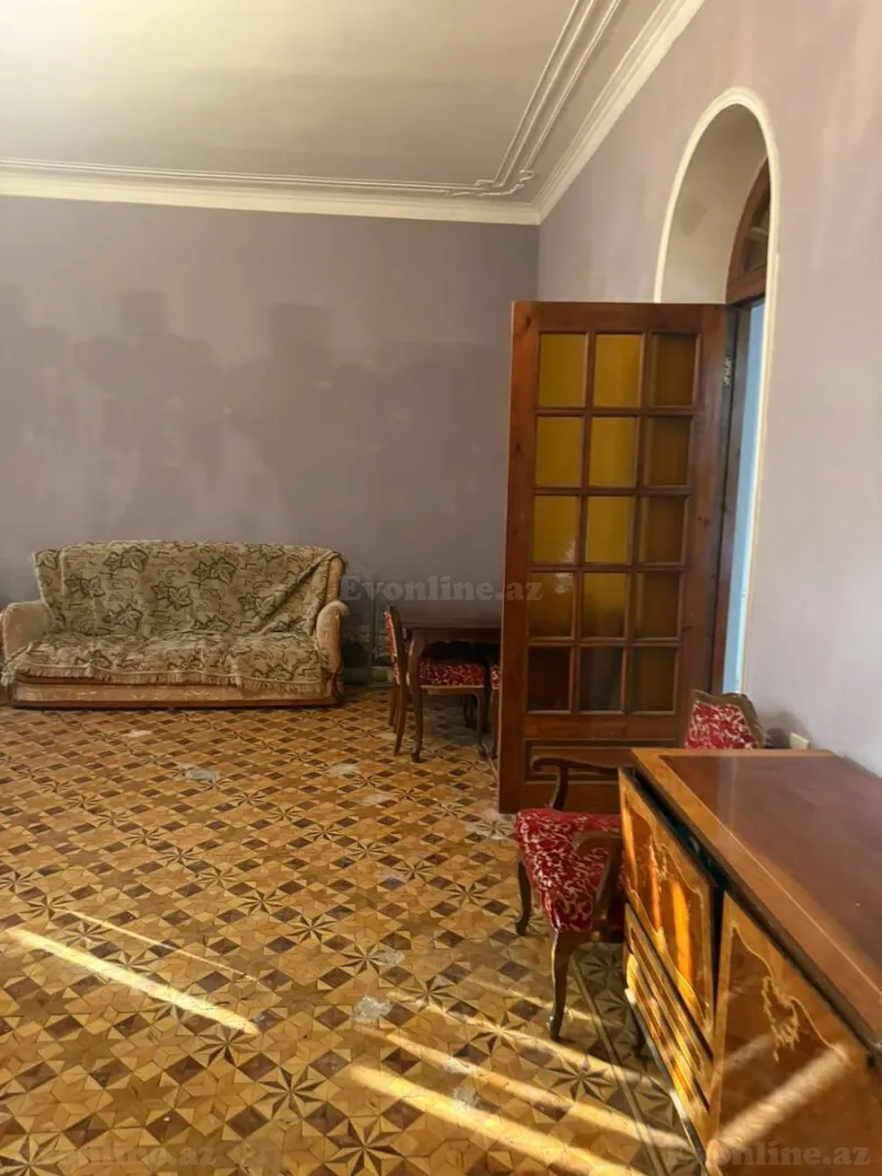 Satılır 4 otaqlı Mənzil Köhnə tikili 141 m² Nizami m. - şəkil 16