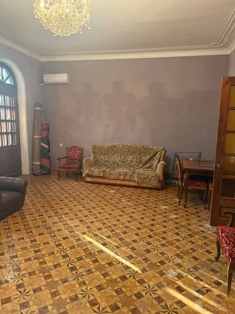 Satılır 4 otaqlı Mənzil Köhnə tikili 141 m² Nizami m. - şəkil 17