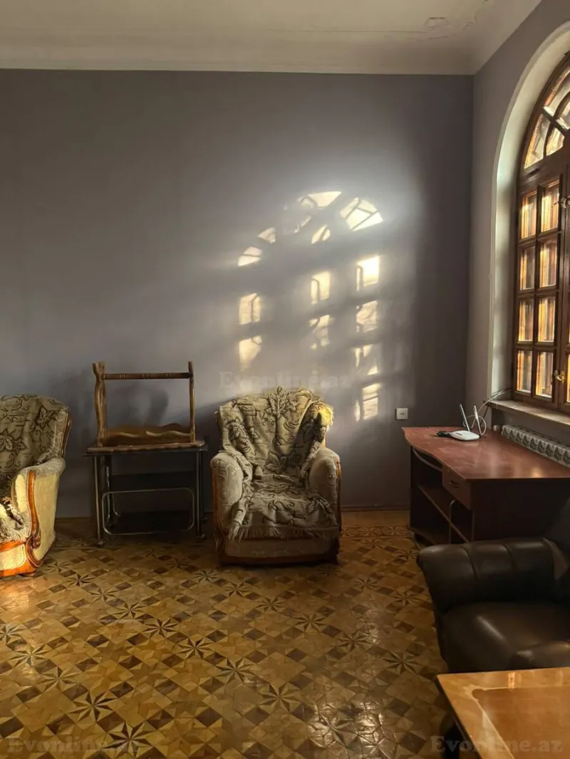 Satılır 4 otaqlı Mənzil Köhnə tikili 141 m² Nizami m. - şəkil 20