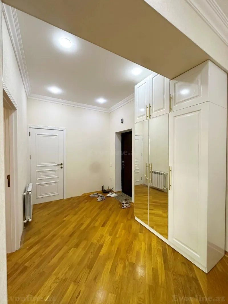 Satılır 3 otaqlı Mənzil Yeni tikili 108 m² Yasamal r. - şəkil 15