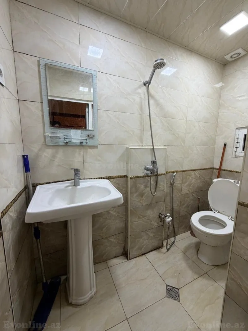 Kirayə verilir 2 otaqlı Mənzil Köhnə tikili 45 m² Gənclik m. - şəkil 16
