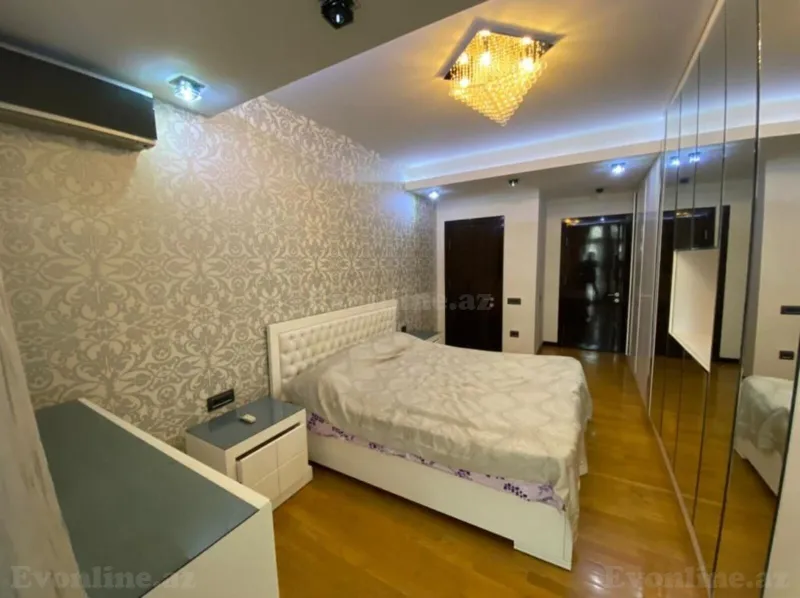 4 otaqlı Mənzil 180 m² Xətai r. Kirayə verilir