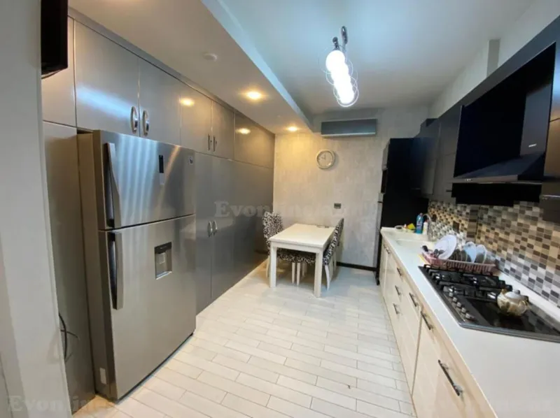 Kirayə verilir 4 otaqlı Mənzil Yeni tikili 180 m² Xətai r. - şəkil 14