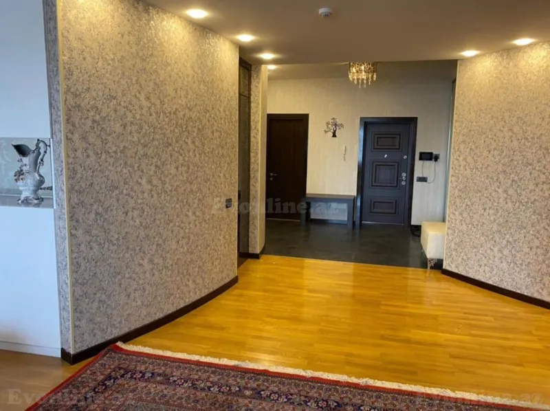 Kirayə verilir 4 otaqlı Mənzil Yeni tikili 180 m² Xətai r. - şəkil 18