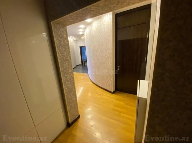 Kirayə verilir 4 otaqlı Mənzil Yeni tikili 180 m² Xətai r. - şəkil 20