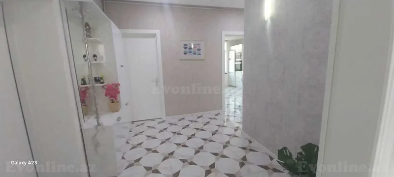 Satılır 4 otaqlı Mənzil Köhnə tikili 140 m² Bayıl - şəkil 3