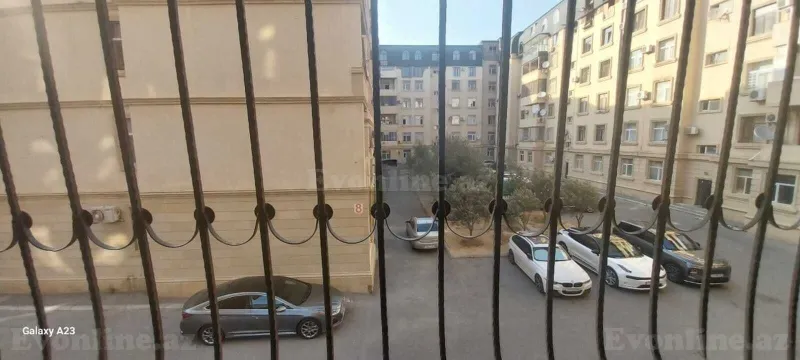 Satılır 4 otaqlı Mənzil Köhnə tikili 140 m² Bayıl - şəkil 9